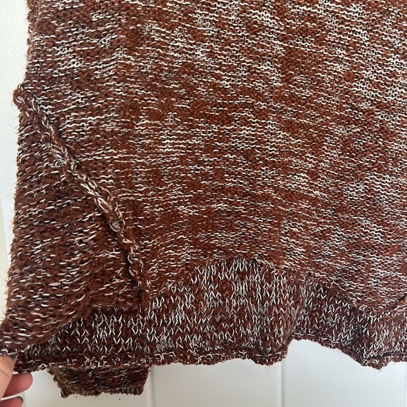 Universal Thread Sweater - Picture 2 of 3